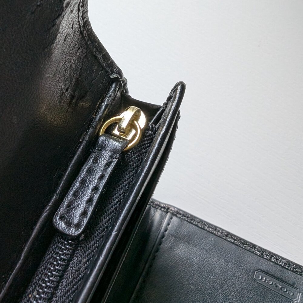 Coach black leather wallet - Picture 6 of 7